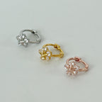 MN 147 ［サージカルステンレス］キュービックワンタッチ星，雪の結晶ピアス