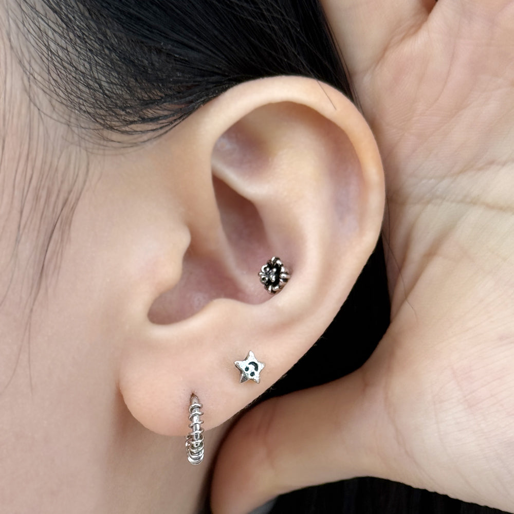 STS 036 ［サージカルステンレス］ゴシックリングピアス