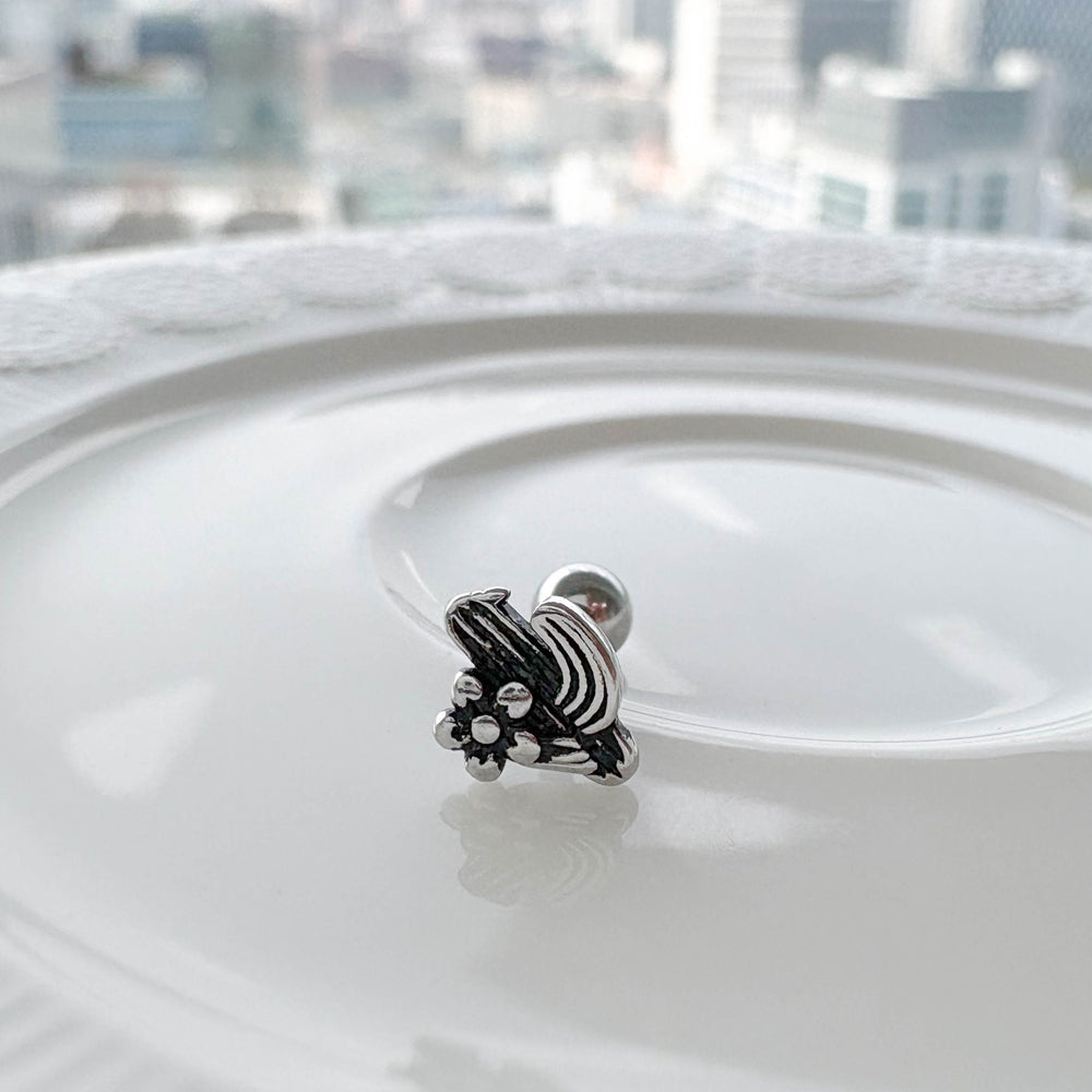 MV 069 ［サージカルステンレス］アンティーク花ピアス