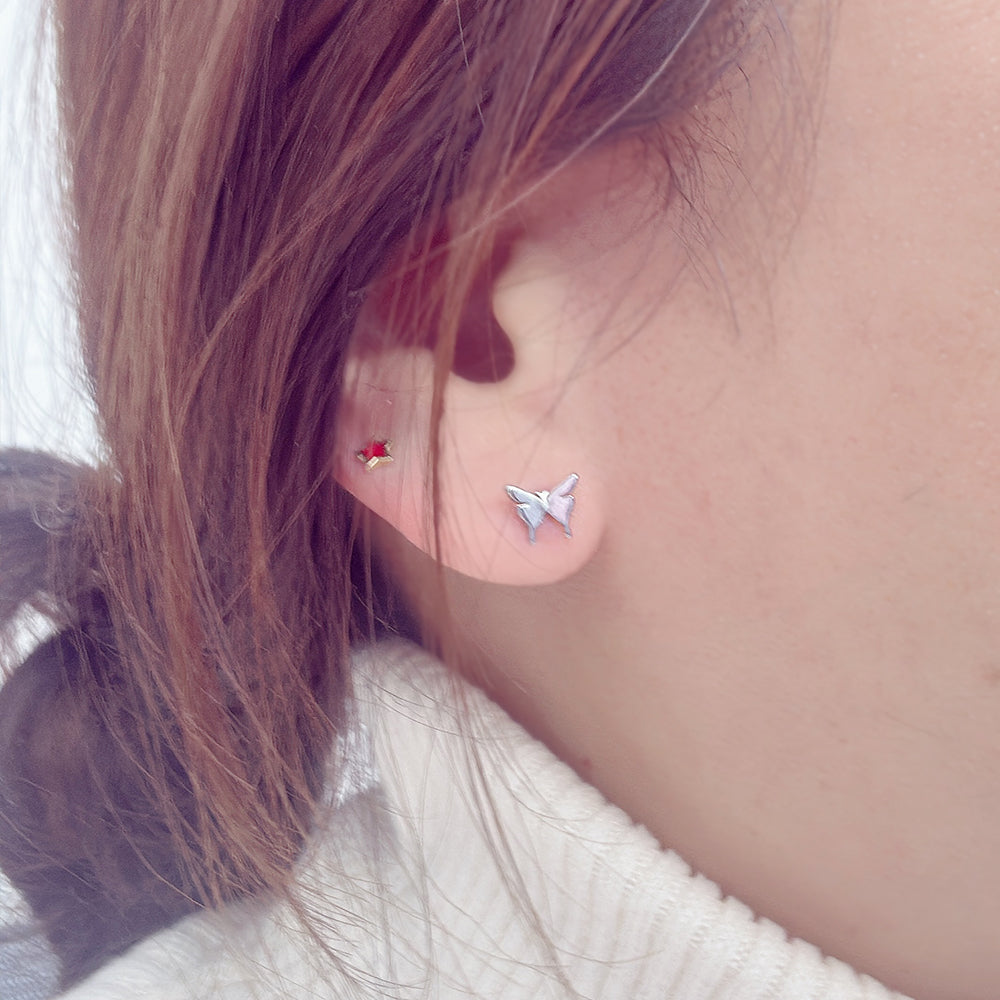 B3 068 ［サージカルステンレス］とんがり蝶々ピアス