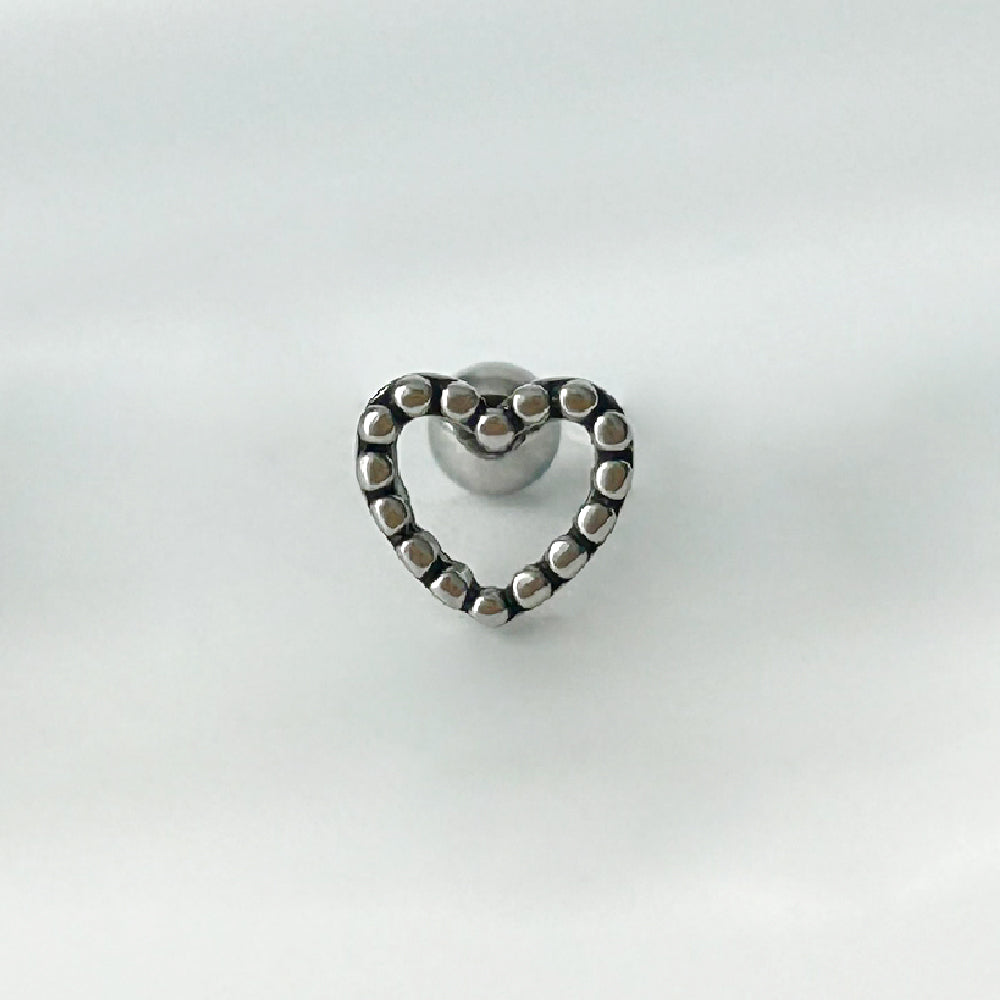 YES 060　［サージカルステンレス］ゴシックシンプルねじりハートピアス