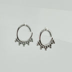 STS 067 ［サージカルステンレス］クラウン風リングピアス