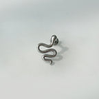 YLR 019 ［サージカルステンレス］ヘビラブレットピアス