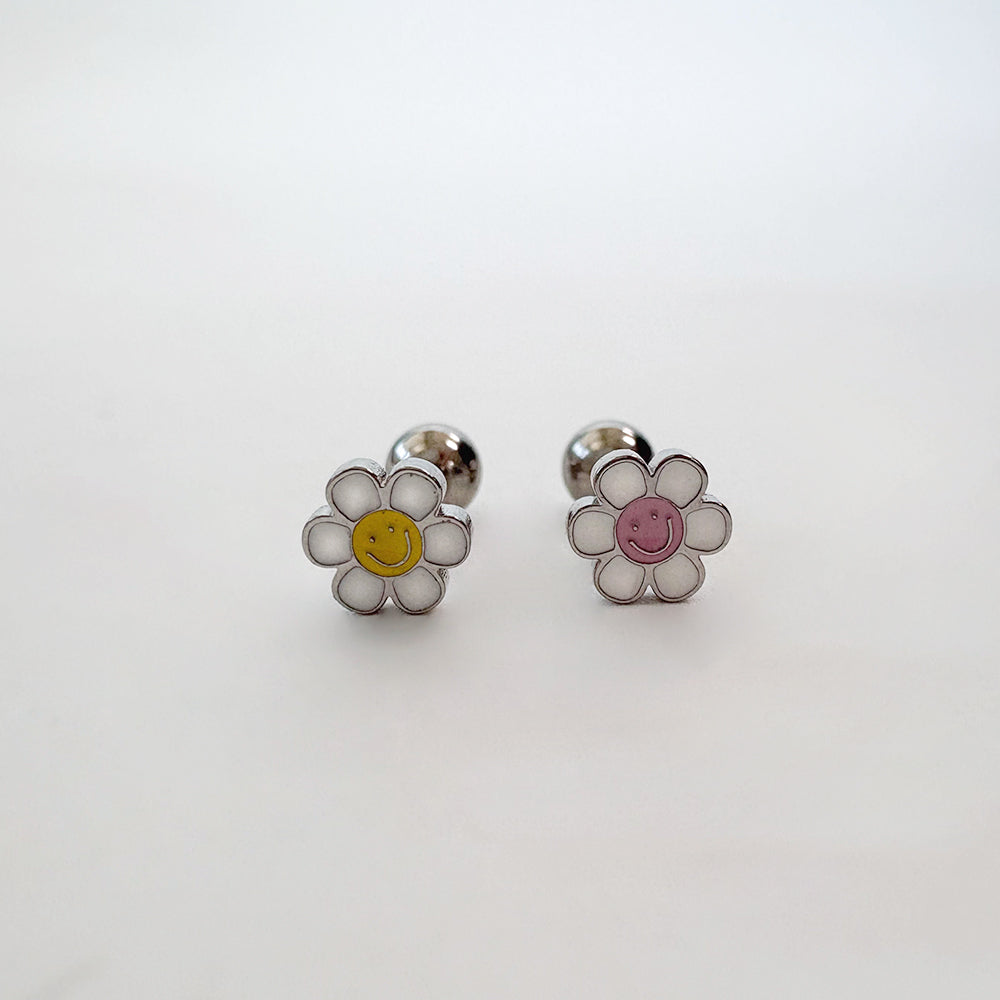 B3 025 ［サージカルステンレス］パステルスタイルスマイル花ピアス