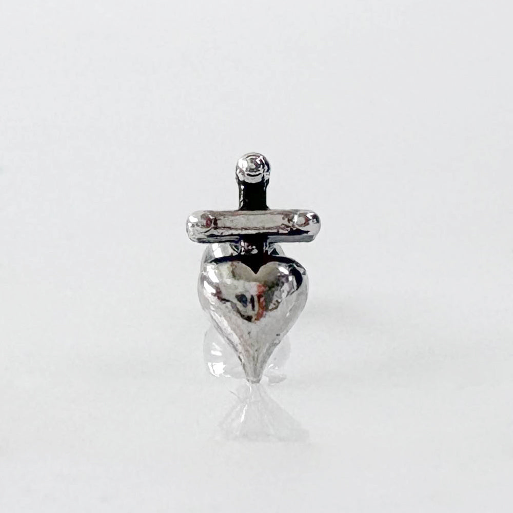 A2 226 [サージカルステンレス] アンティークナイフハートピアス