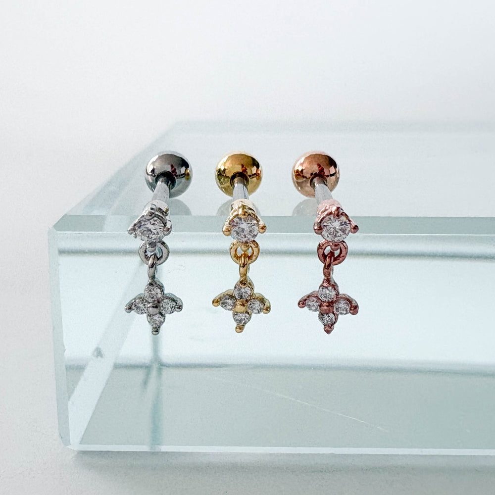 A8 305 ［サージカルステンレス］キュービック花ピアス