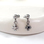 A2 240 ［サージカルステンレス］アンティークロイヤルキュービック十字架ピアス