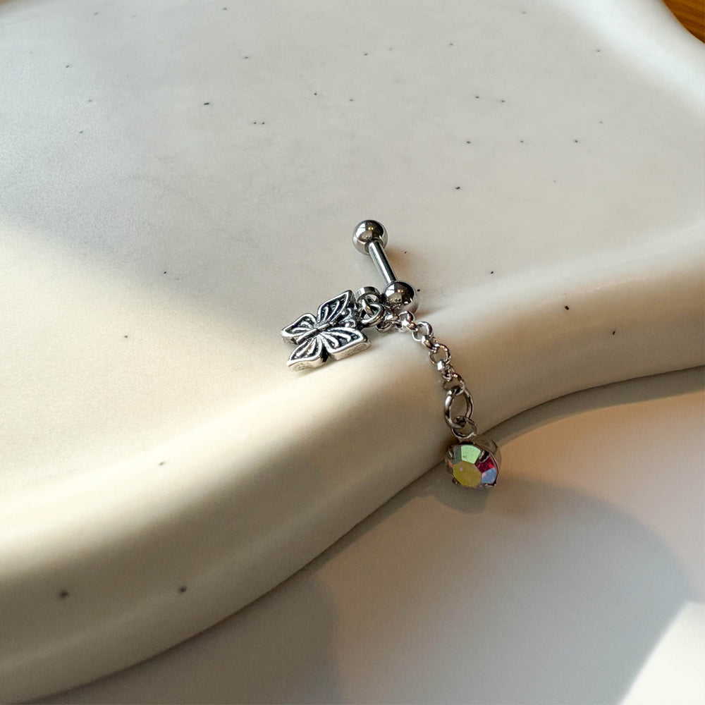 A2 248 ［サージカルステンレス］アンティーク蝶々ピアス