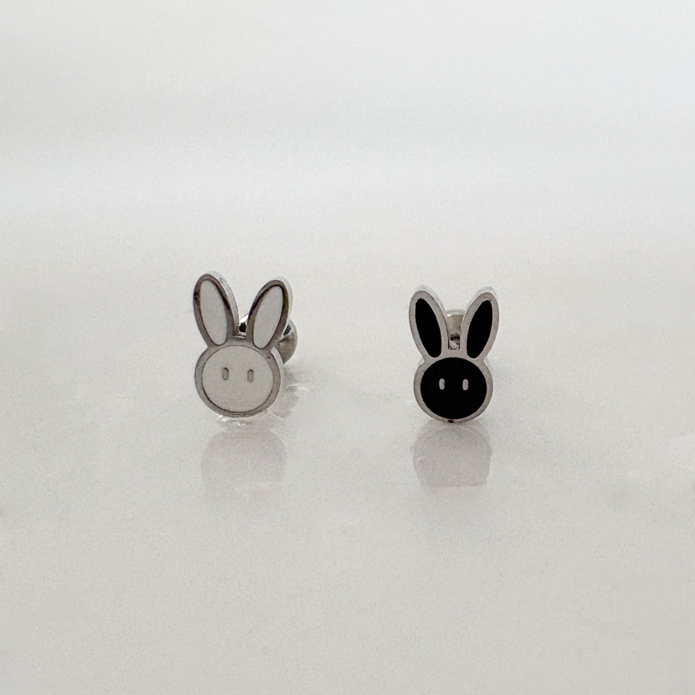B3 030 ［サージカルステンレス］シンプルモノうさぎピアス