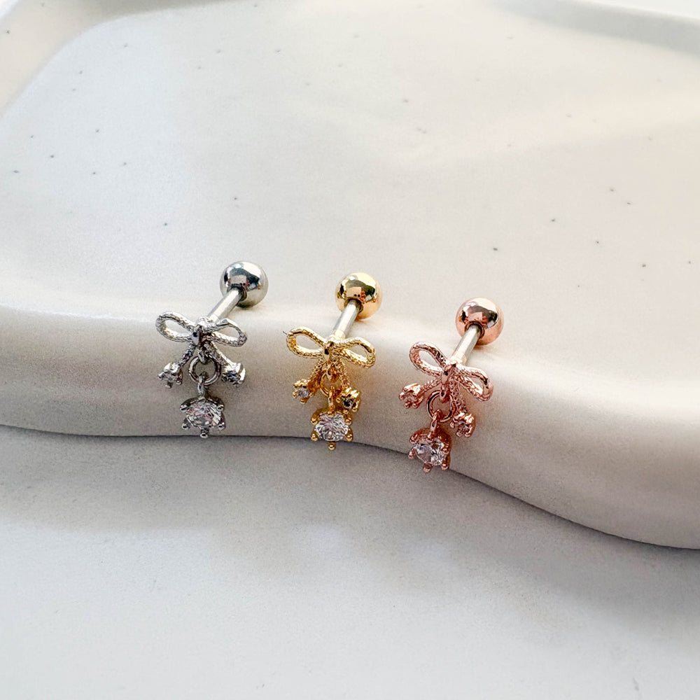 A8 283 ［サージカルステンレス］ねじりリボンピアス