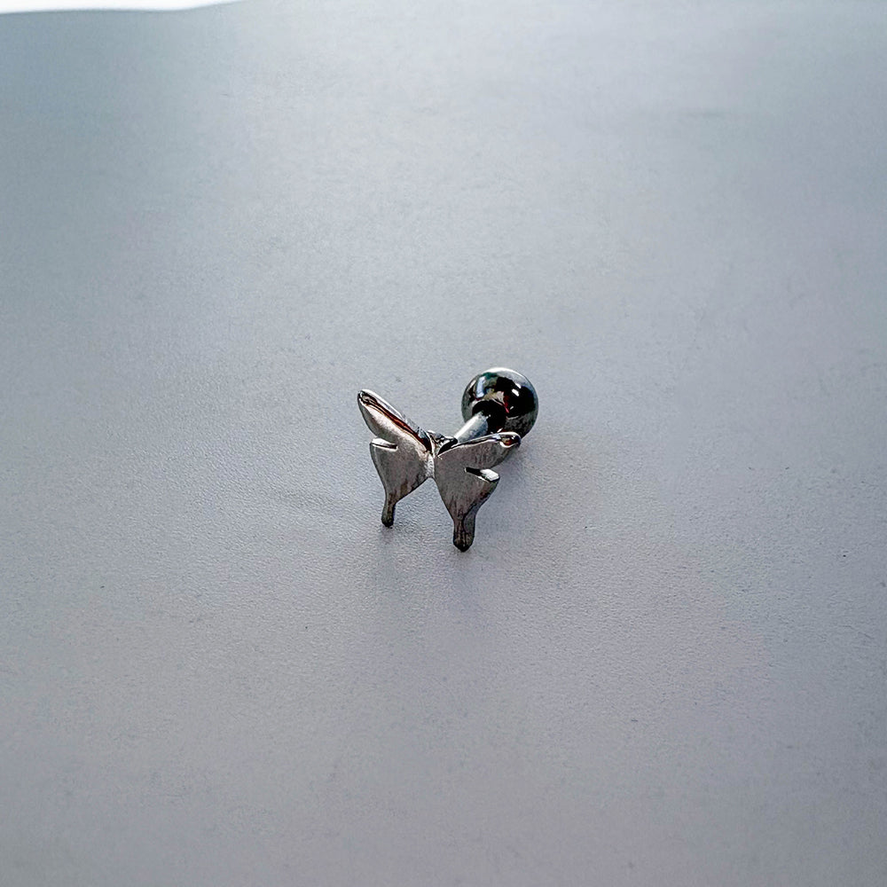 B3 068 ［サージカルステンレス］とんがり蝶々ピアス