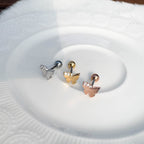 A5 295 [サージカルステンレス ]　シンプル蝶々ピアス