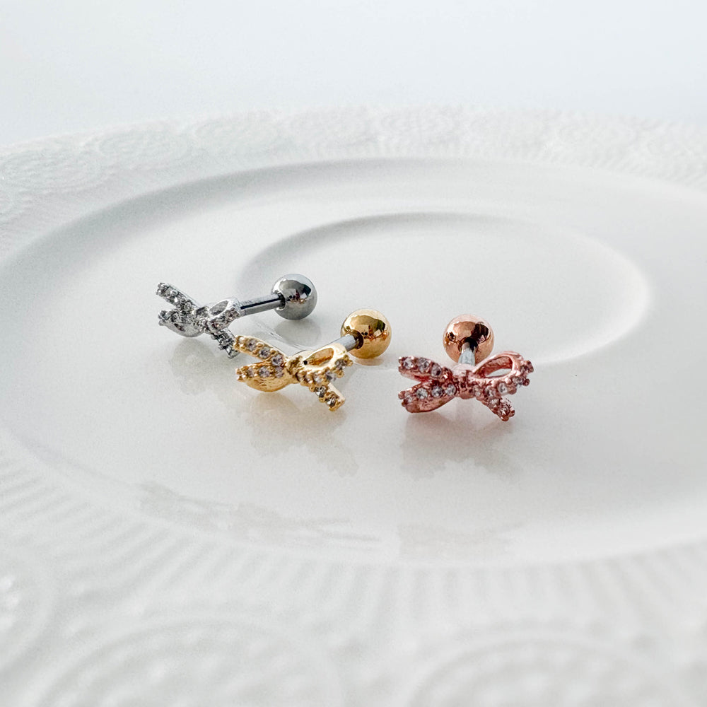A8 292 ［サージカルステンレス］リボンピアス