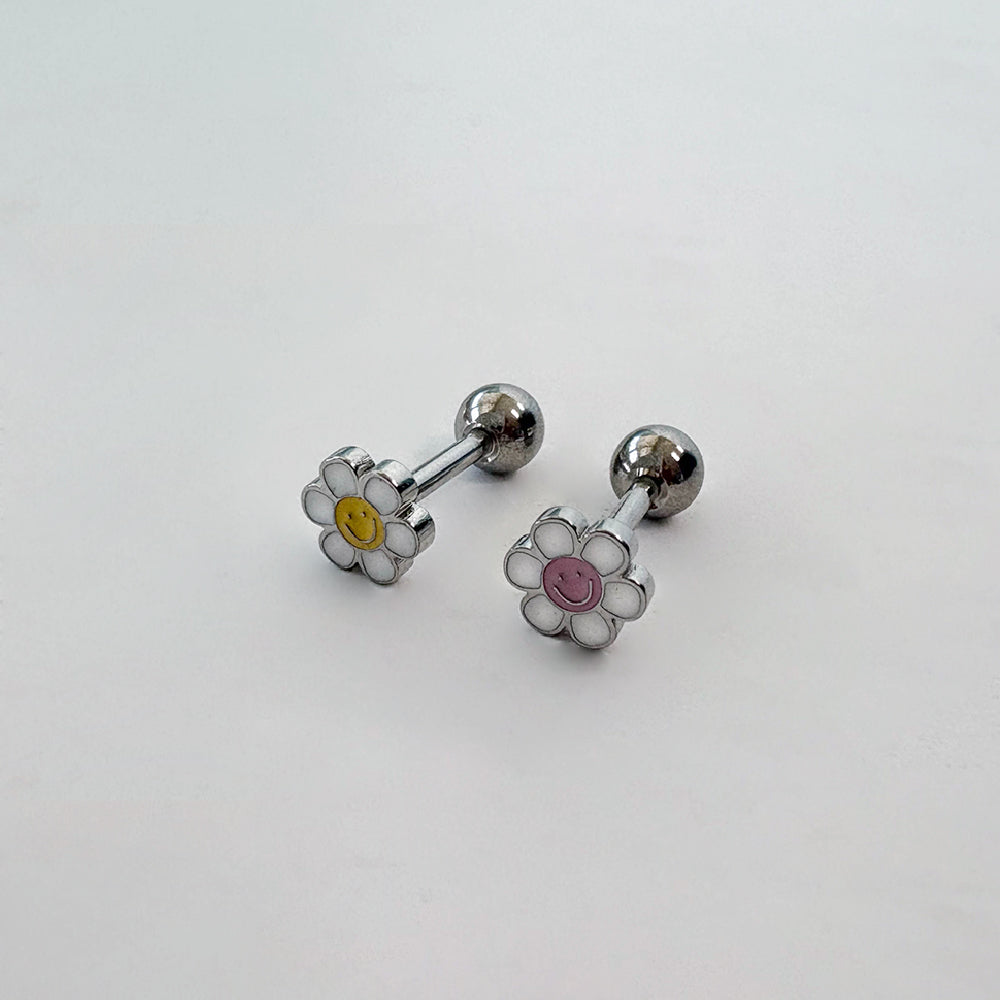 B3 025 ［サージカルステンレス］パステルスタイルスマイル花ピアス