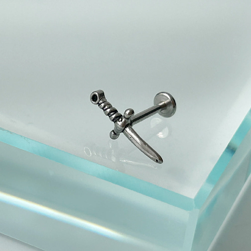 YLR 020 ［サージカルステンレス］ナイフラブレットピアス