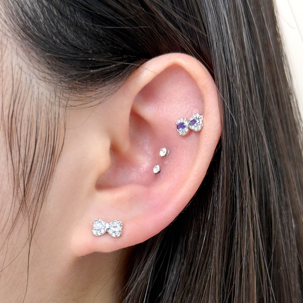 A8 106 ［サージカルステンレス］キュービックリボンピアス