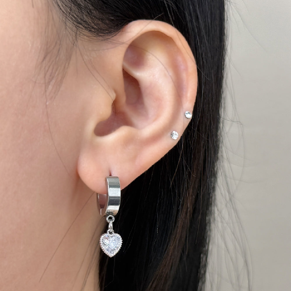 YEH 017 ［サージカルステンレス］キュービックハートリングピアス