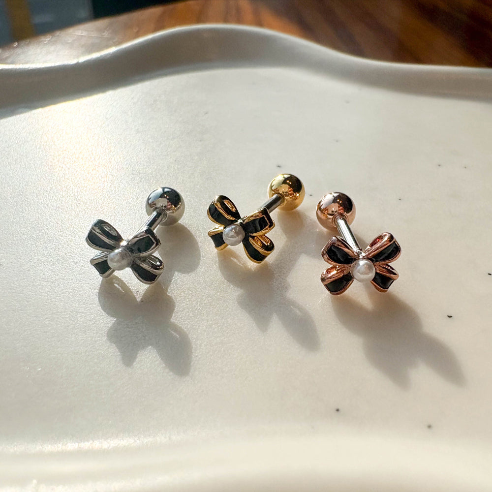 A3 080 [サージカルステンレス]　上品リボンピアス