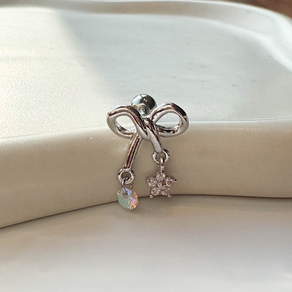 A5 244 [サージカルステンレス]　チャームリボンピアス