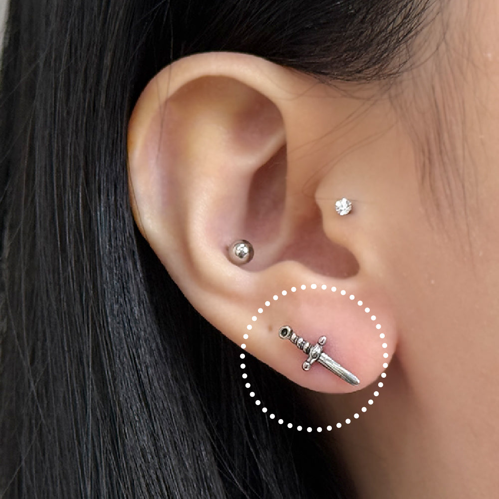 YLR 020 ［サージカルステンレス］ナイフラブレットピアス