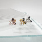 A5 299 ［サージカルステンレス］ブラックアンドホワイトリボンキュービックピアス