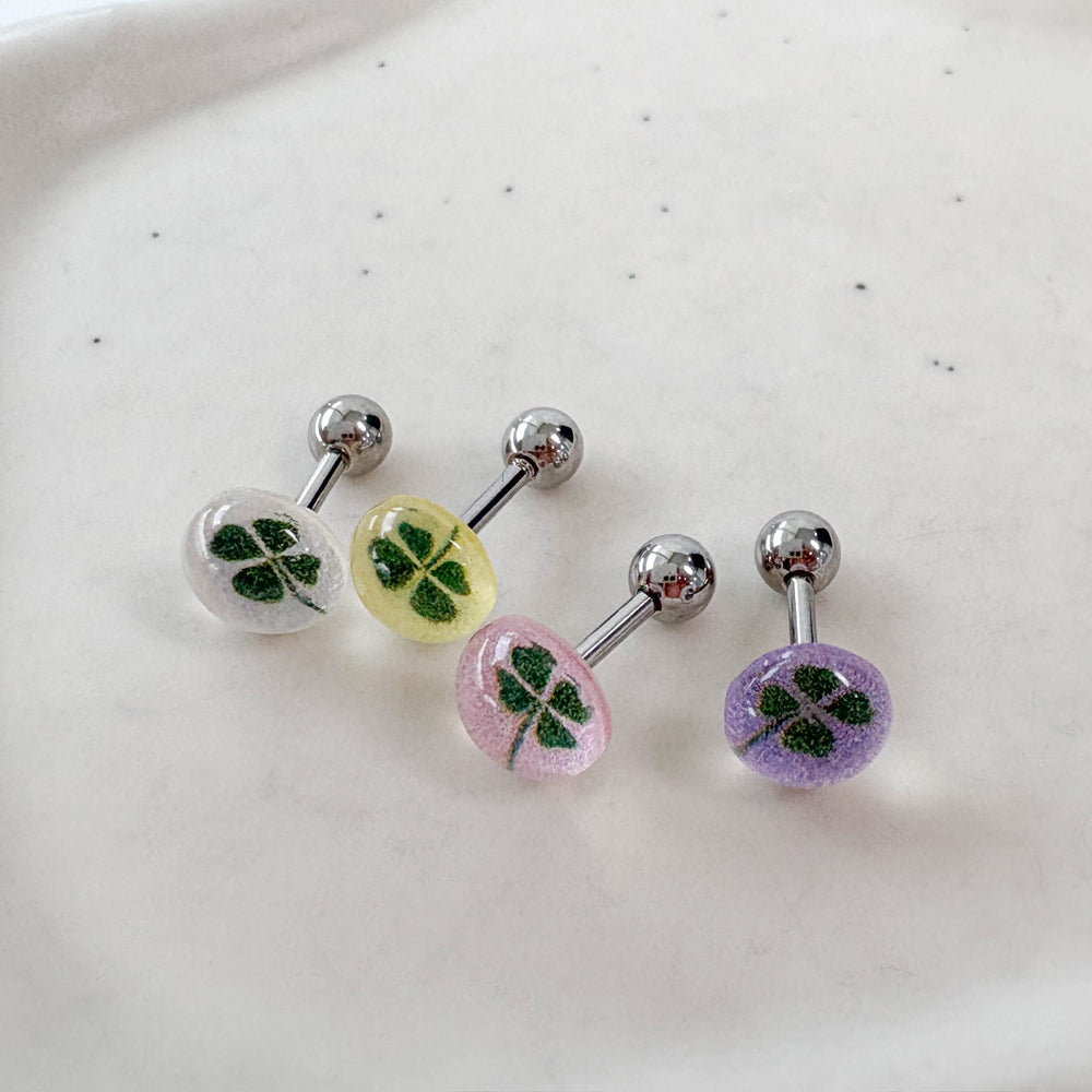 MK 085 ［サージカルステンレス］アクリルボールクローバーピアス