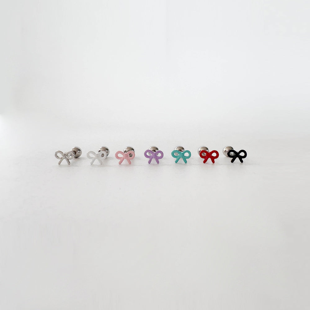 A8 241 [サージカルステンレス]　シンプルリボンピアス