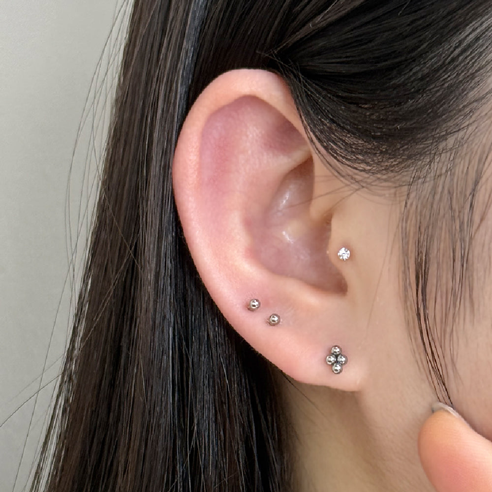 YLR 023 ［サージカルステンレス］ラブレットピアス