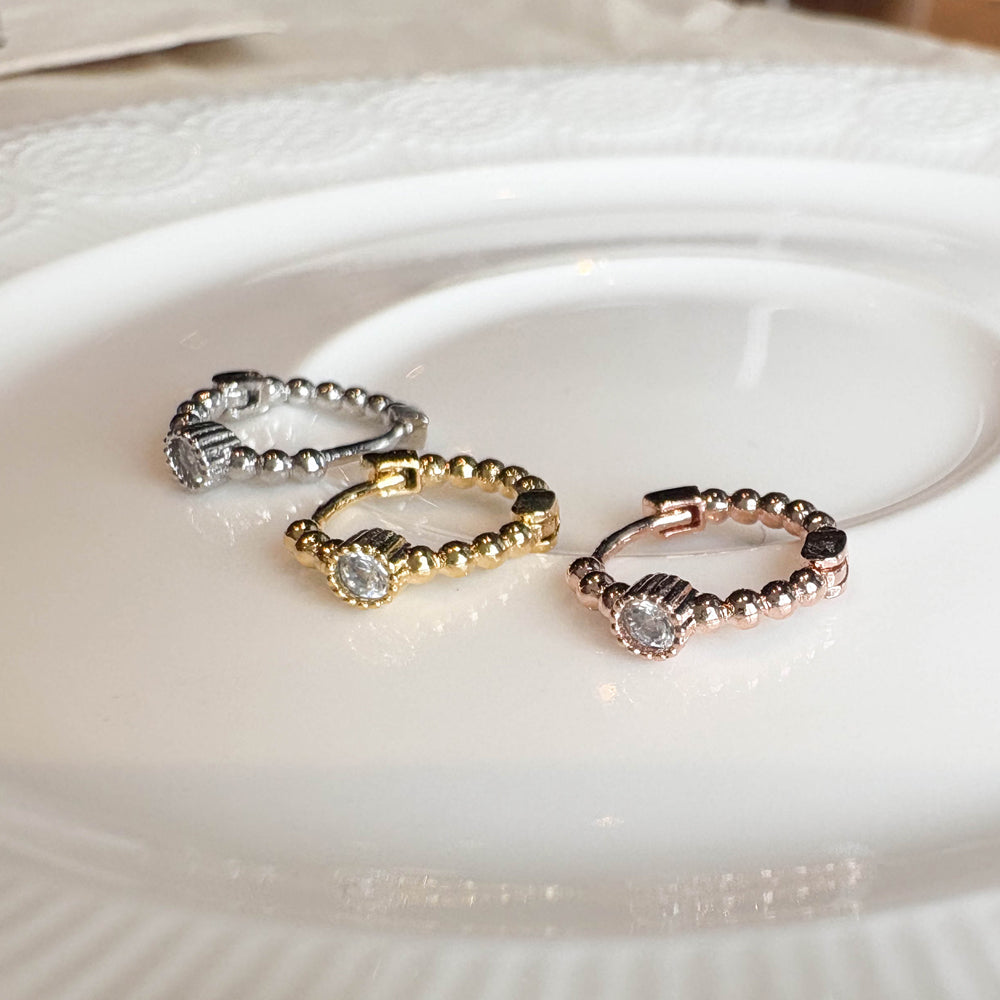 MP 135 ［サージカルステンレス］キュービックワンタッチリングピアス