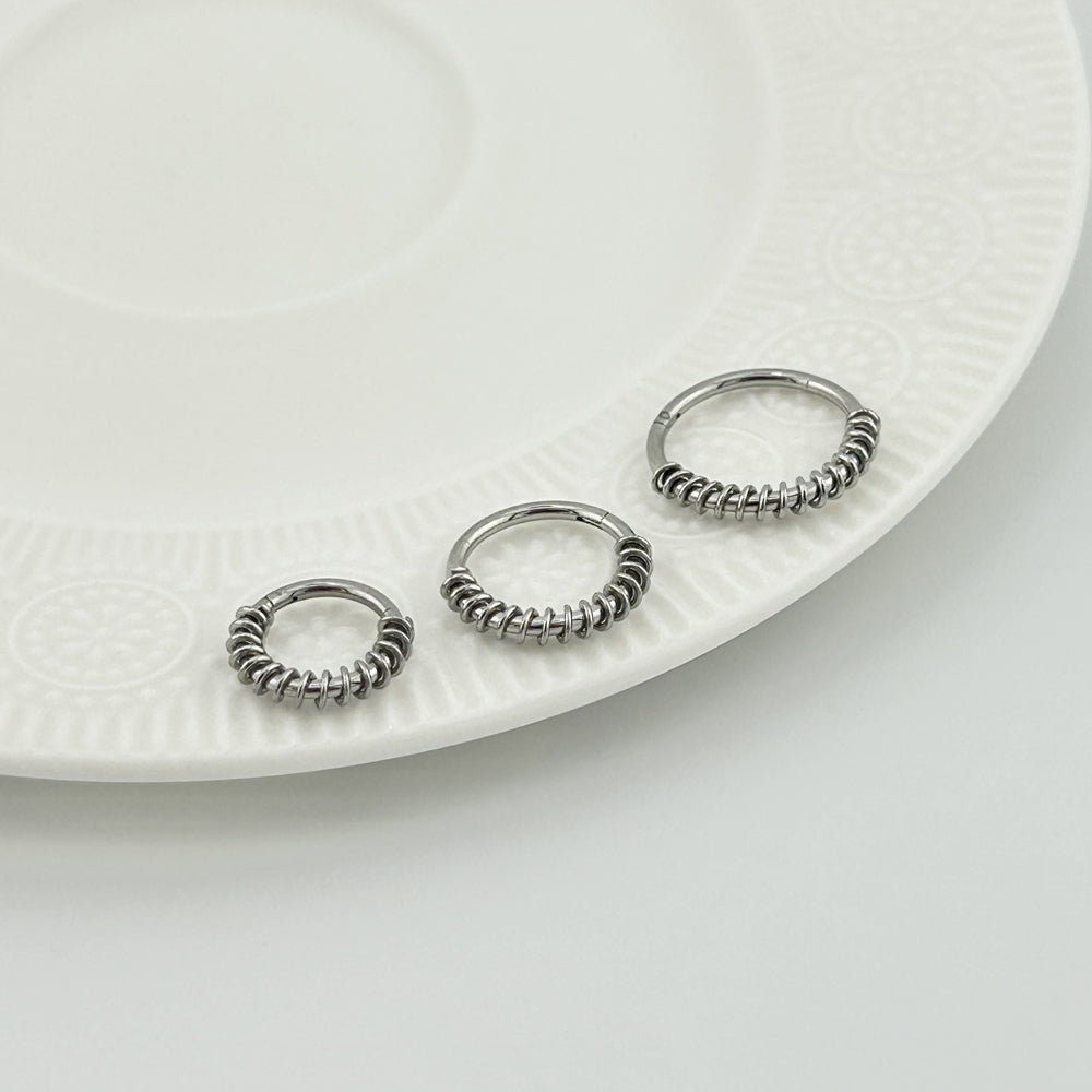 STS 036 ［サージカルステンレス］ゴシックリングピアス