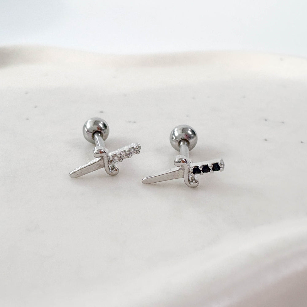 A2 246 ［サージカルステンレス］ナイフ剣ピアス