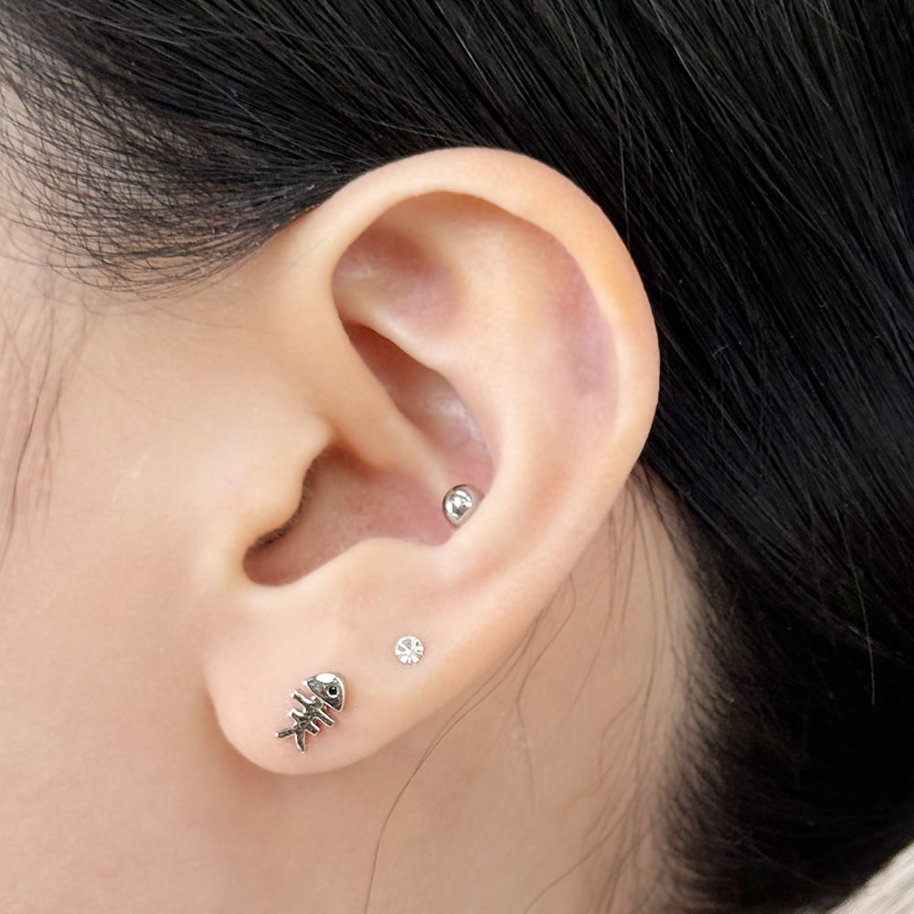 MN 151 ［サージカルステンレス］魚の骨ピアス