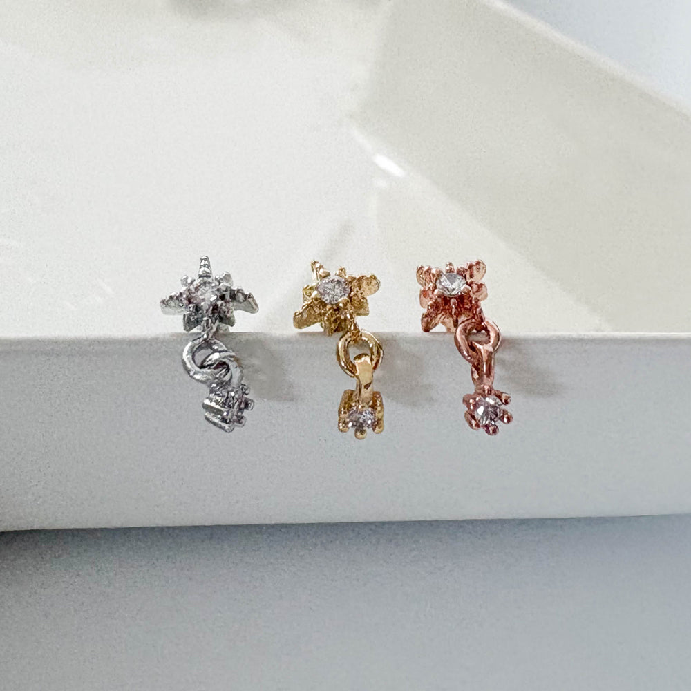 A8 286 [サージカルステンレス]　ドロップ星花ピアス