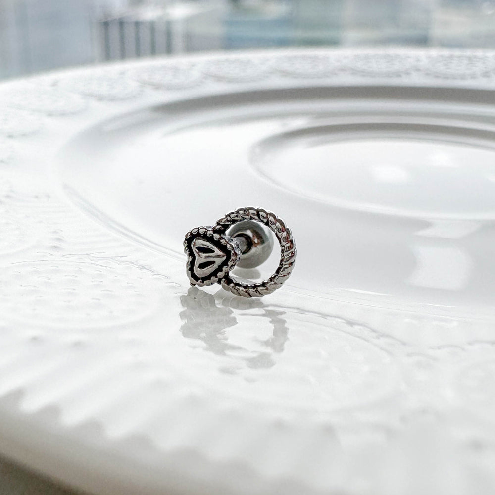 A2 227 　［サージカルステンレス］アンティークねじりリングハートピアス