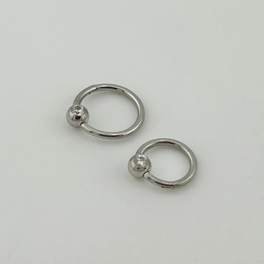 STS 100 [サージカルステンレス]　ボールリングピアス