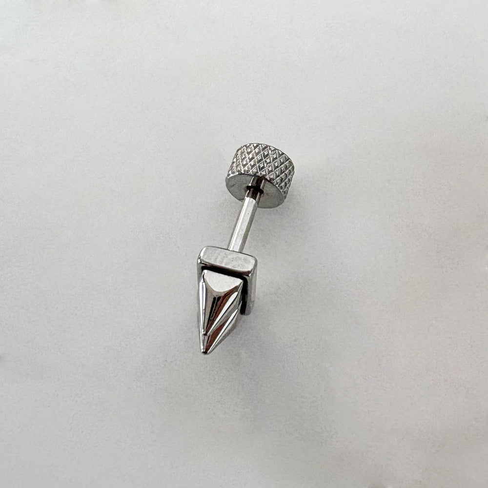 A9 244 ［サージカルステンレス］フラットスパイクピアス