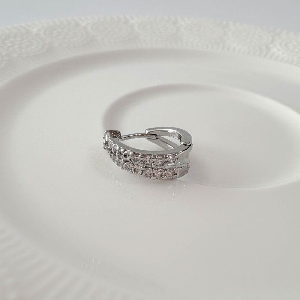 A5 281 [サージカルステンレス] キュービックダブルハーフリングピアス