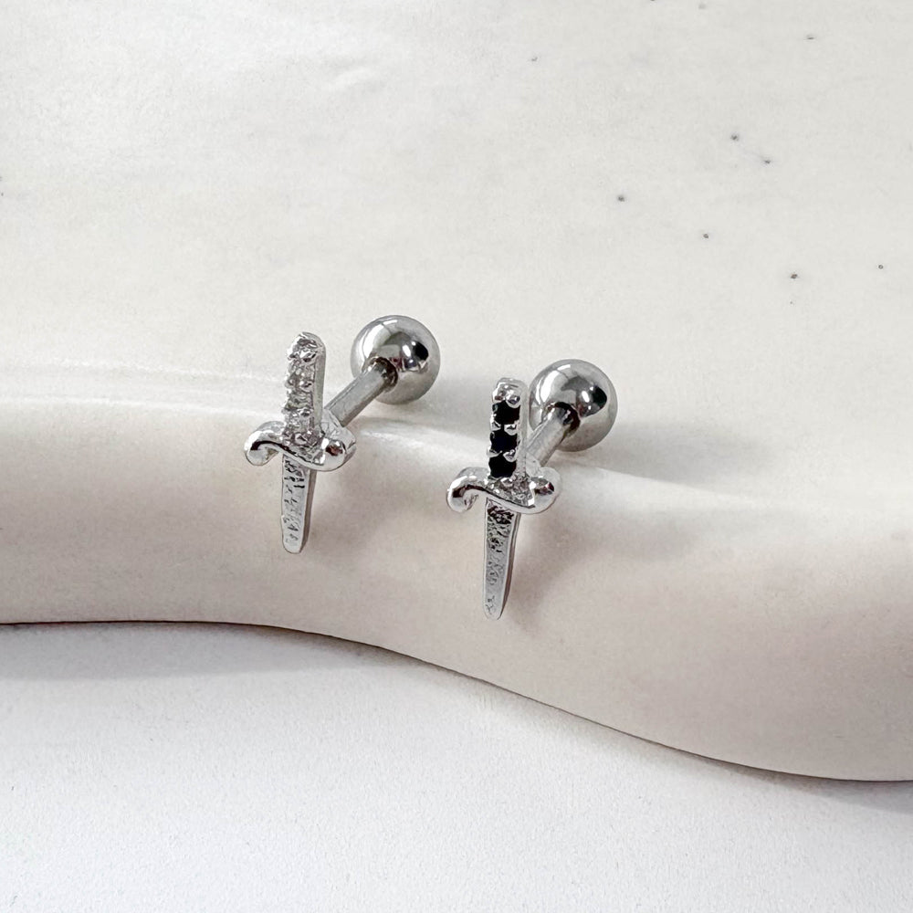 A2 246 ［サージカルステンレス］ナイフ剣ピアス