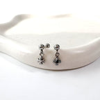 A2 240 ［サージカルステンレス］アンティークロイヤルキュービック十字架ピアス