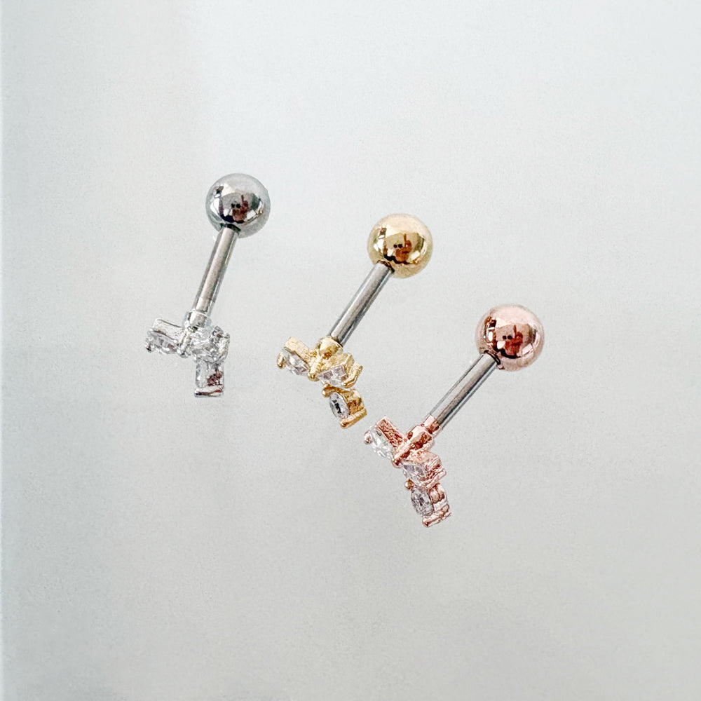 A8 293［サージカルステンレス］リボンドロップピアス