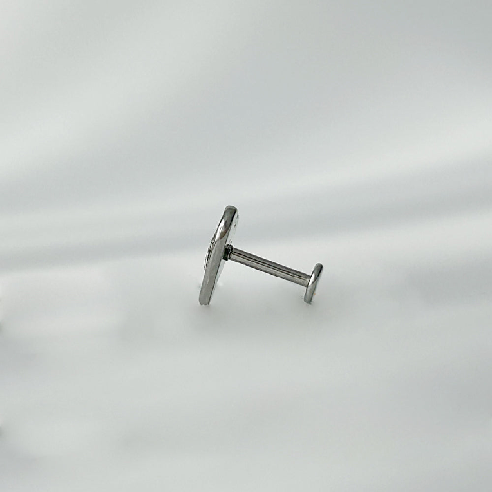 YLR 016 ［サージカルステンレス］ゴシック十字架ラブレットピアス