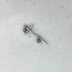 A2 243 アンティーク薔薇ナイフピアス