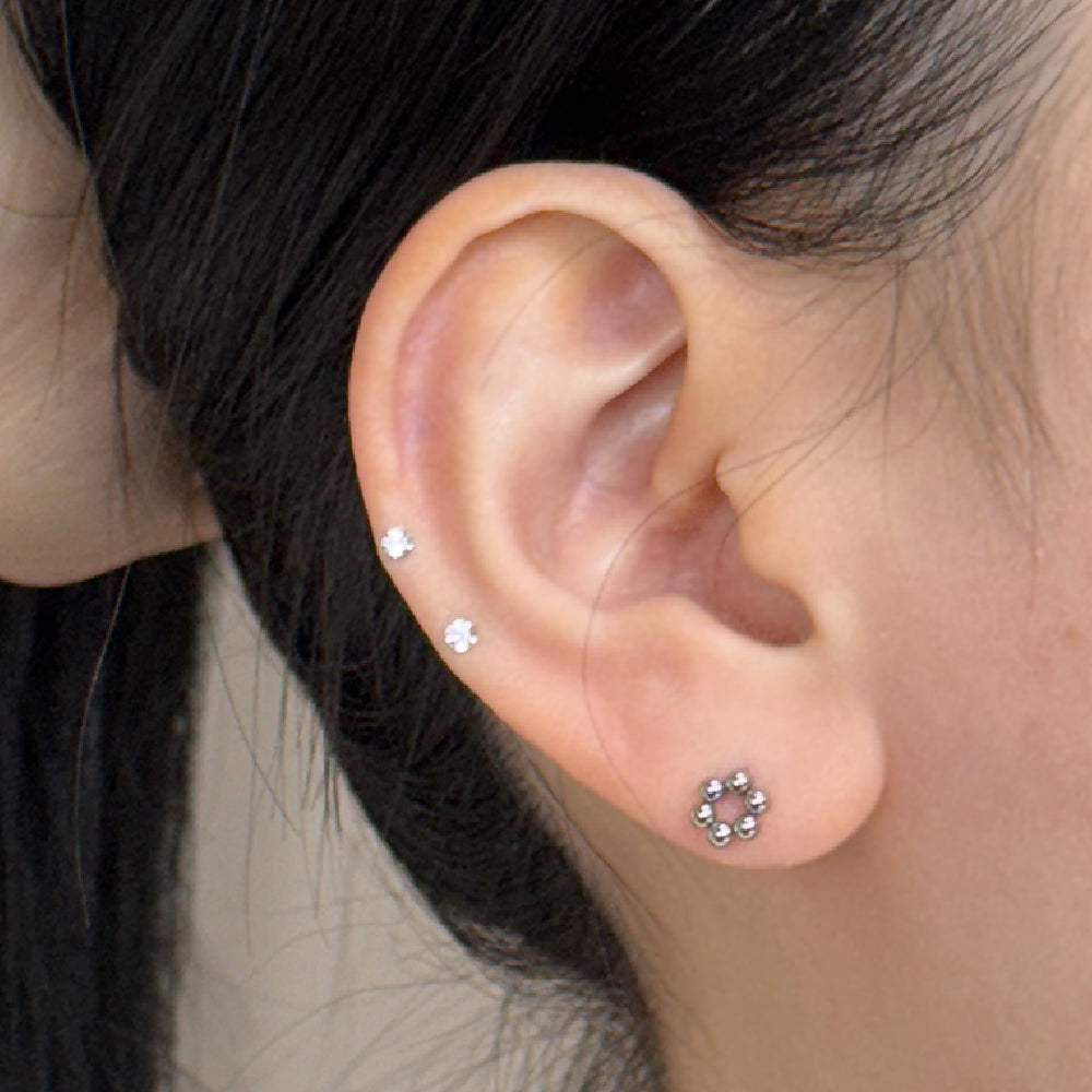 YLR 025 ［サージカルステンレス］ボール花ラブレットピアス