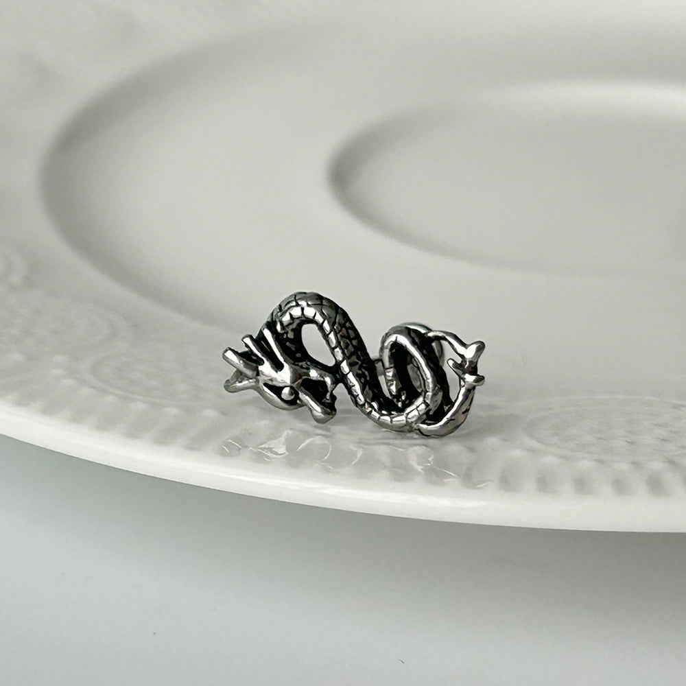 YLR 021 ［サージカルステンレス］ドラゴンラブレットピアス