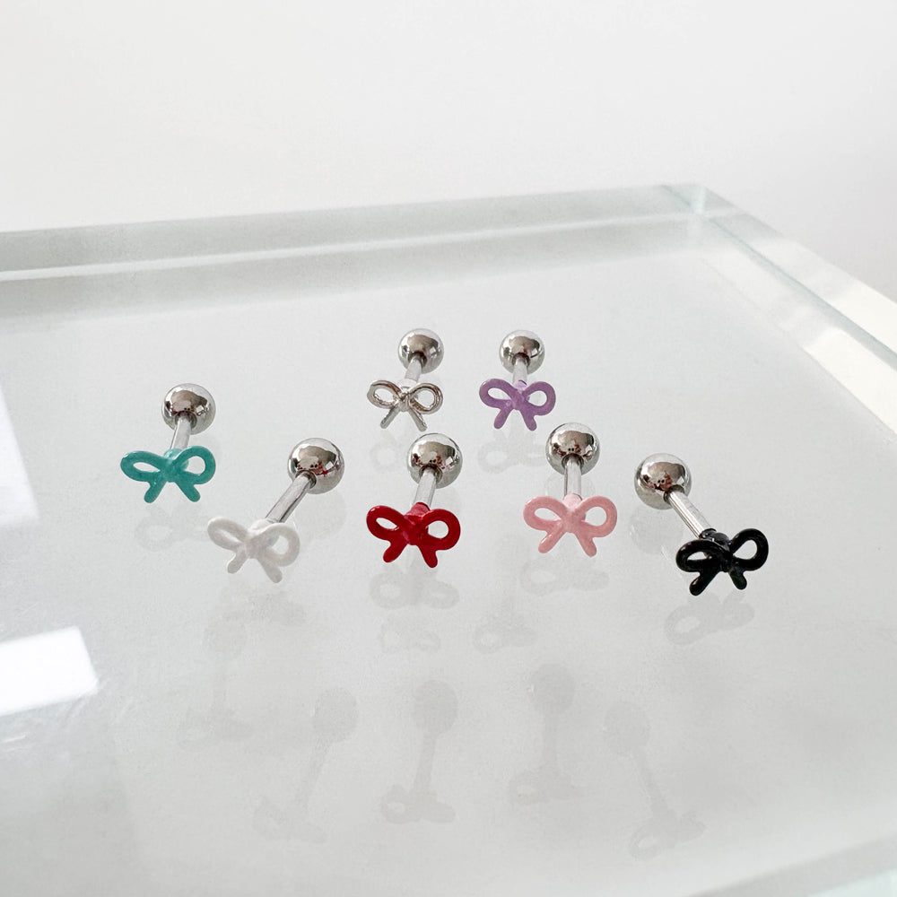A8 241 [サージカルステンレス]　シンプルリボンピアス