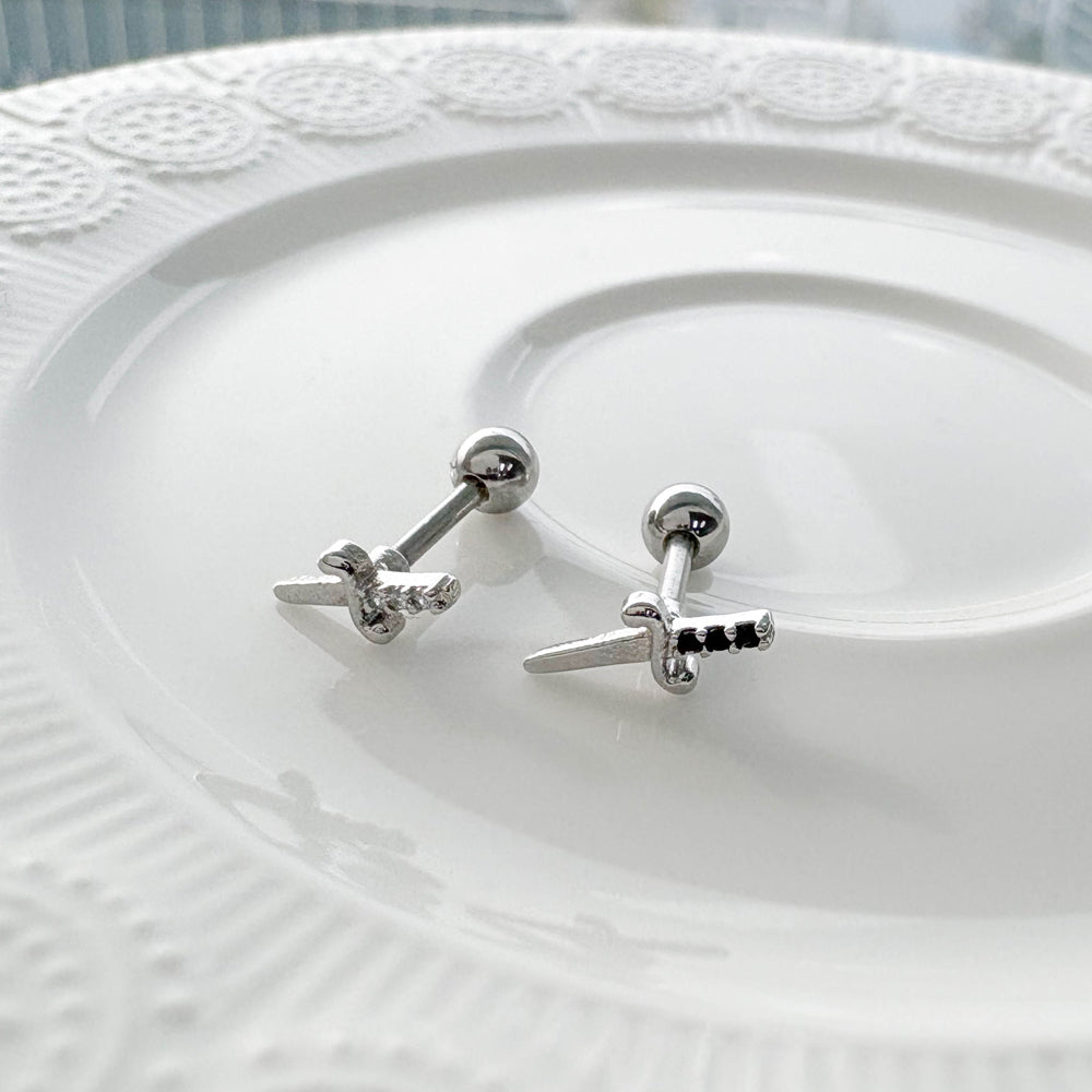 A2 246 ［サージカルステンレス］ナイフ剣ピアス