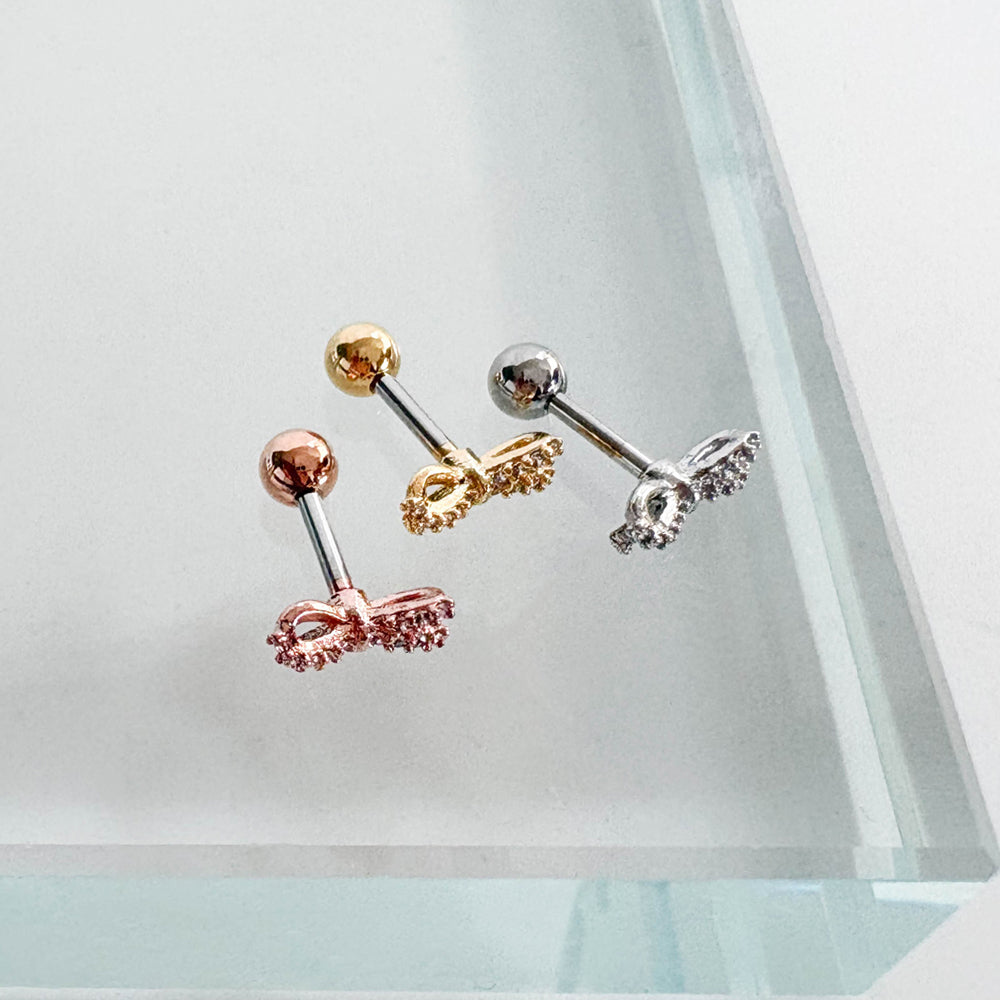 A8 292 ［サージカルステンレス］リボンピアス