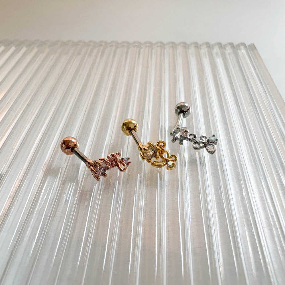 A8 296 ［サージカルステンレス］キュービック蝶々ドロップピアス