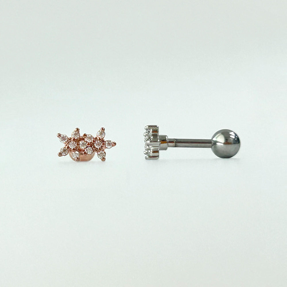MJ 063 ［サージカルステンレス］シンプルキュービックツーコンボ花ピアス