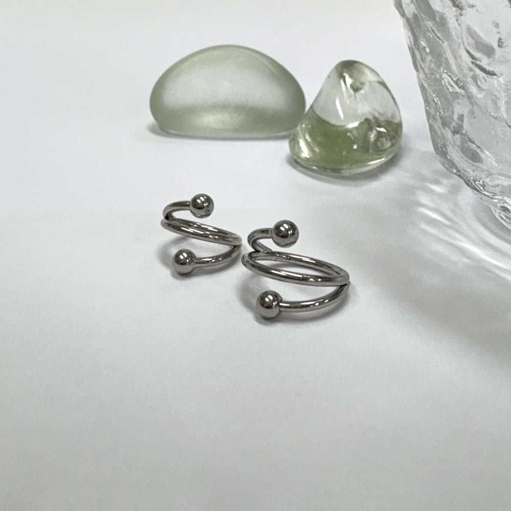STS 033 ［サージカルステンレス］ツーボールリングピアス